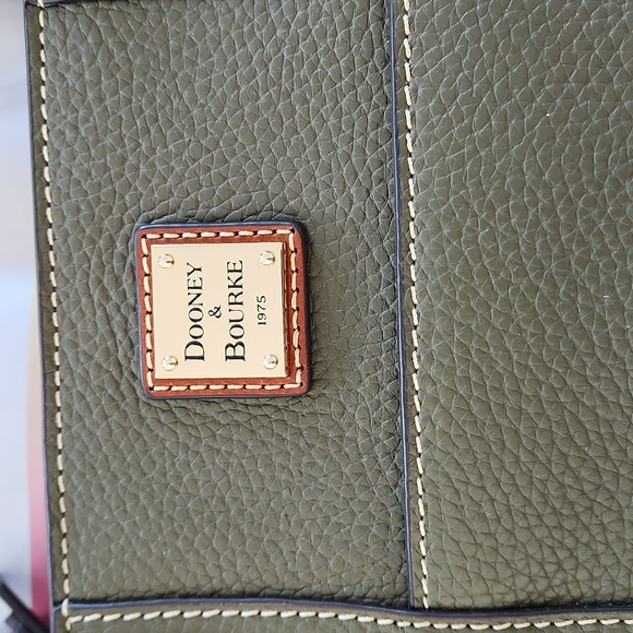 NWOT Dooney & Bourke Moss Green Pebbled Leather Lexington Shopper Tote 💚🎁 - Picture 4 of 17
